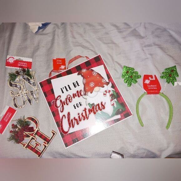 Holiday Decor Christmas Hanging Wall/Door Sign and Ornaments Bundle lot - Picture 2 of 5